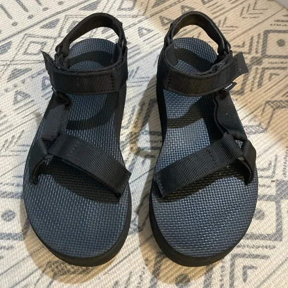 Teva Black Flatform Platform Sandals size 7 Women’s - Picture 2 of 5